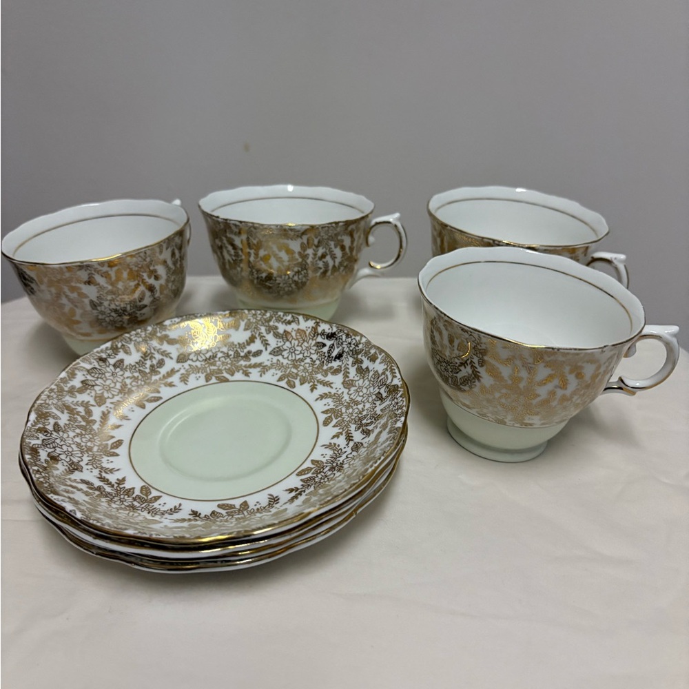 Elegant Colclough China Tea Set for 4 (8 pieces)